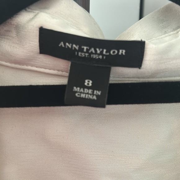Ann Taylor wrap around blouse ( box E) - Picture 2 of 6